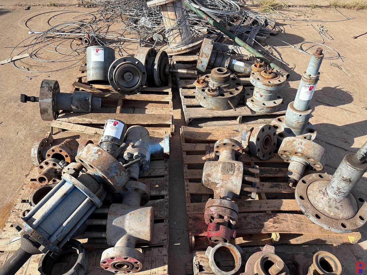 Used (4 PALLETS) OF ASSORTED GATE VALVE/FRAC VALVE PARTS