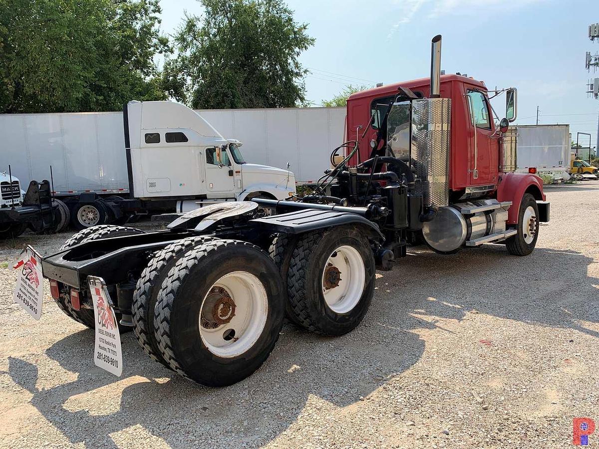 Used 2011 WESTERN STAR 4900 SF T/A TRUCK TRACTOR VACUUM PUMP