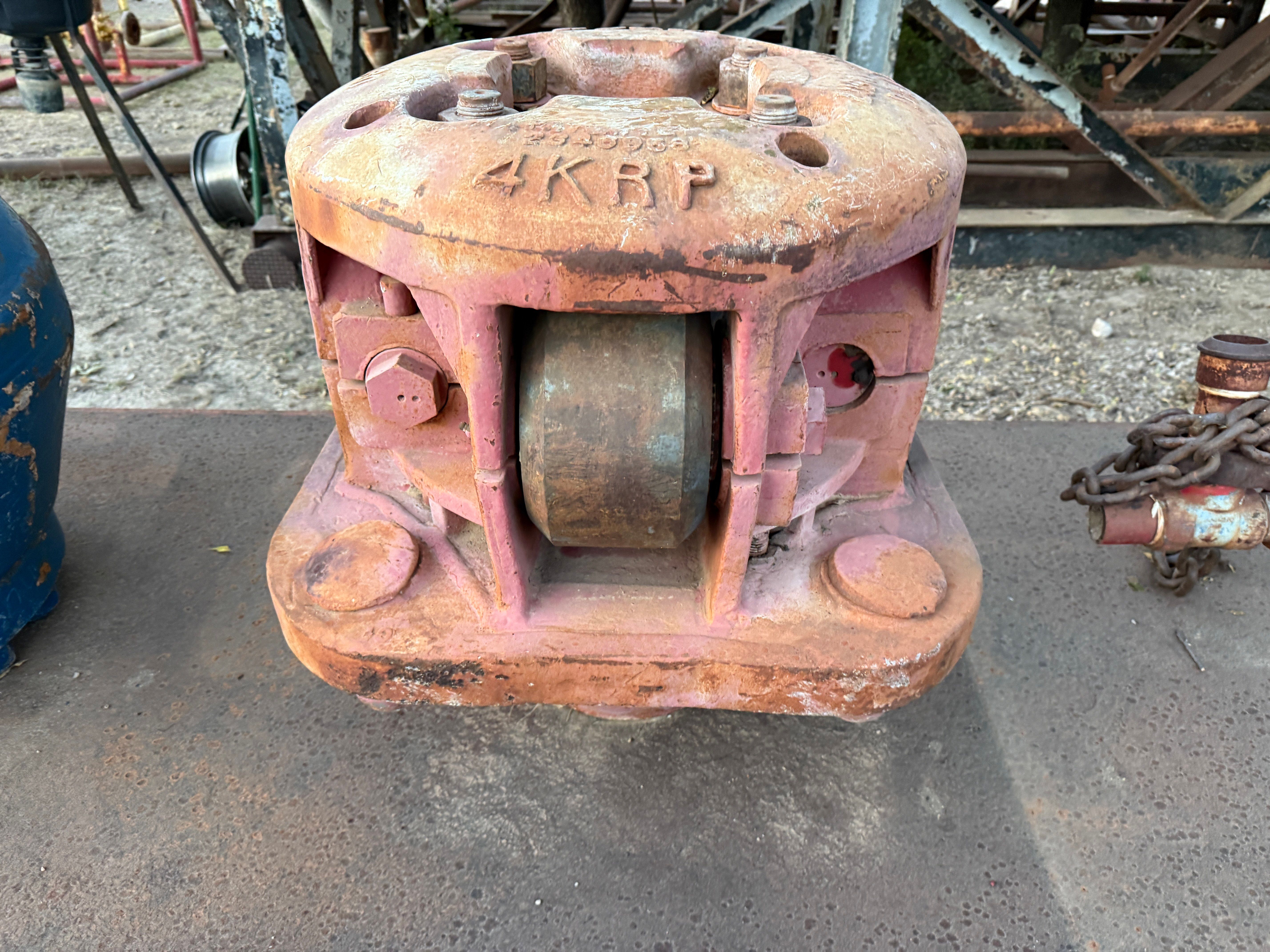 Used VARCO 26” x 5” HEAVY DUTY ROLLER KELLY BUSHING