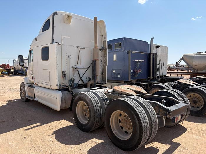 Used 2007 PETERBILT 387 T/A SLEEPER HAUL TRUCK (INOP)
