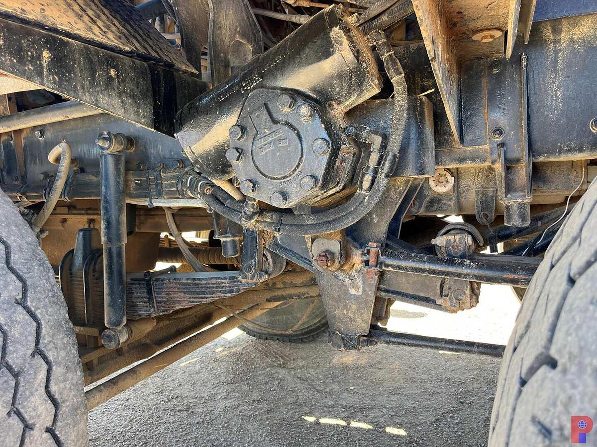 Used 2001 KENWORTH C500 TANDEM STEER HYD. WINCH TRUCK