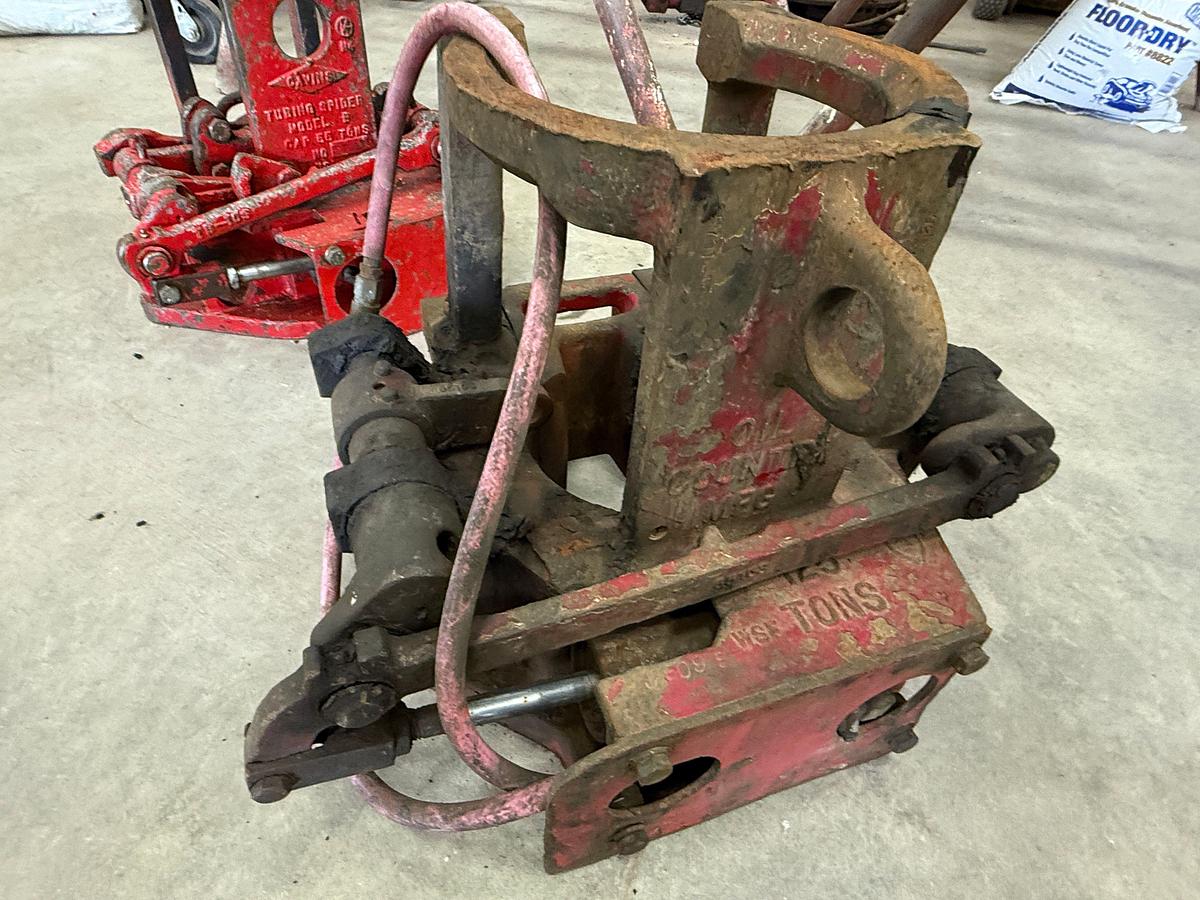 Used (1) OIL COUNTRY 125-TON TUBING SPIDER (INCOMPLETE) & (1) CAVINS MODEL B 55-TON DRESSED TUBING SPIDER