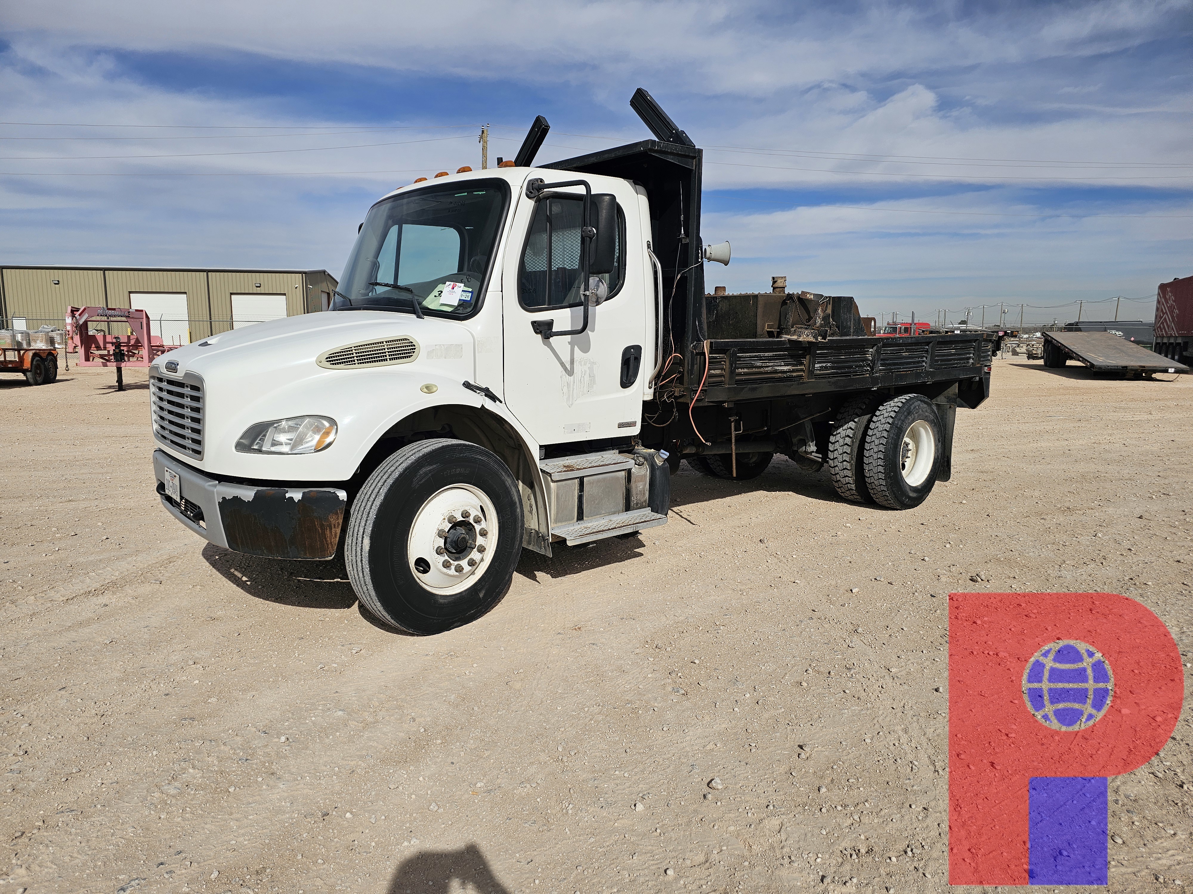 Used 2011 FREIGHTLINER M2 106 S/A DAYCAB ASPHALT POTHOLE TRUCK