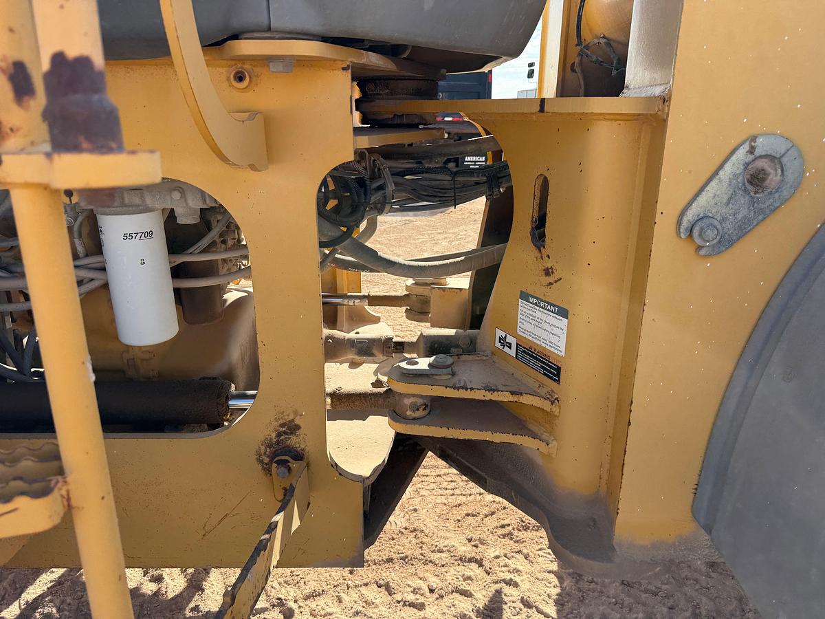 Used 2007 John Deere 644J wheel loader