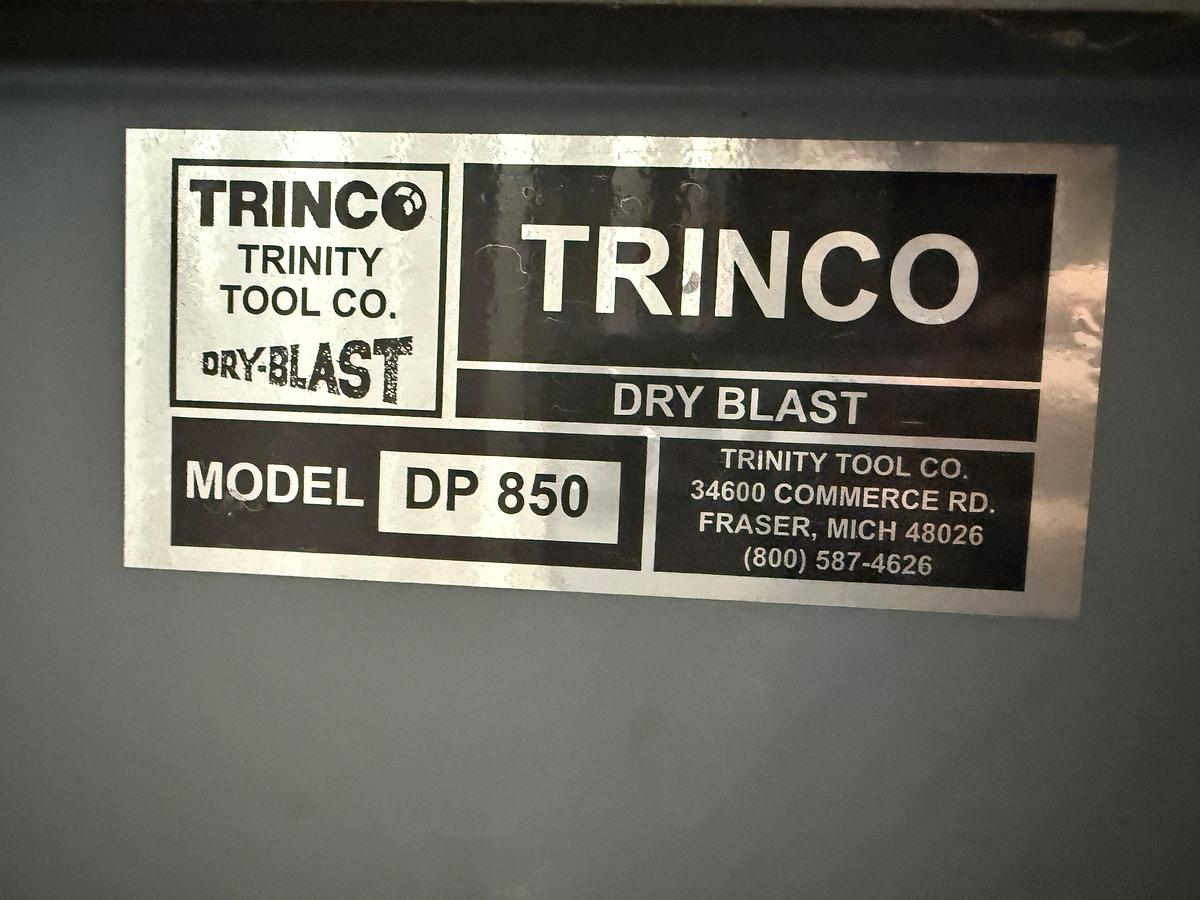 Used TRINCO 42X30SL/DP850 DRY BLAST CABINET SYSTEM