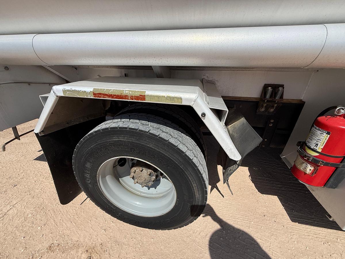 Used 2015 HINO 338 S/A DAYCAB 2,500 GALLON FUEL TRUCK