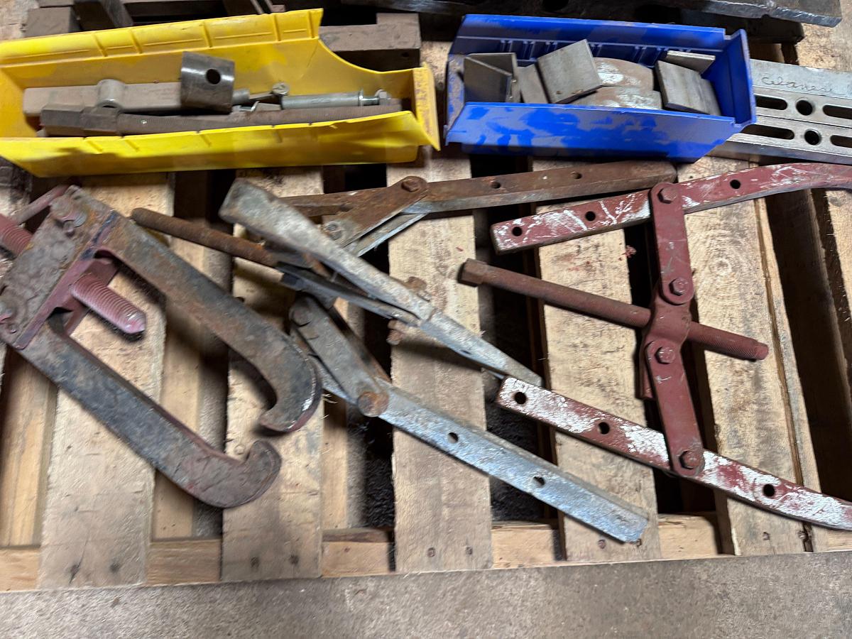 Used PALLET OF VARIOUS TYPE & SIZE PULLERS