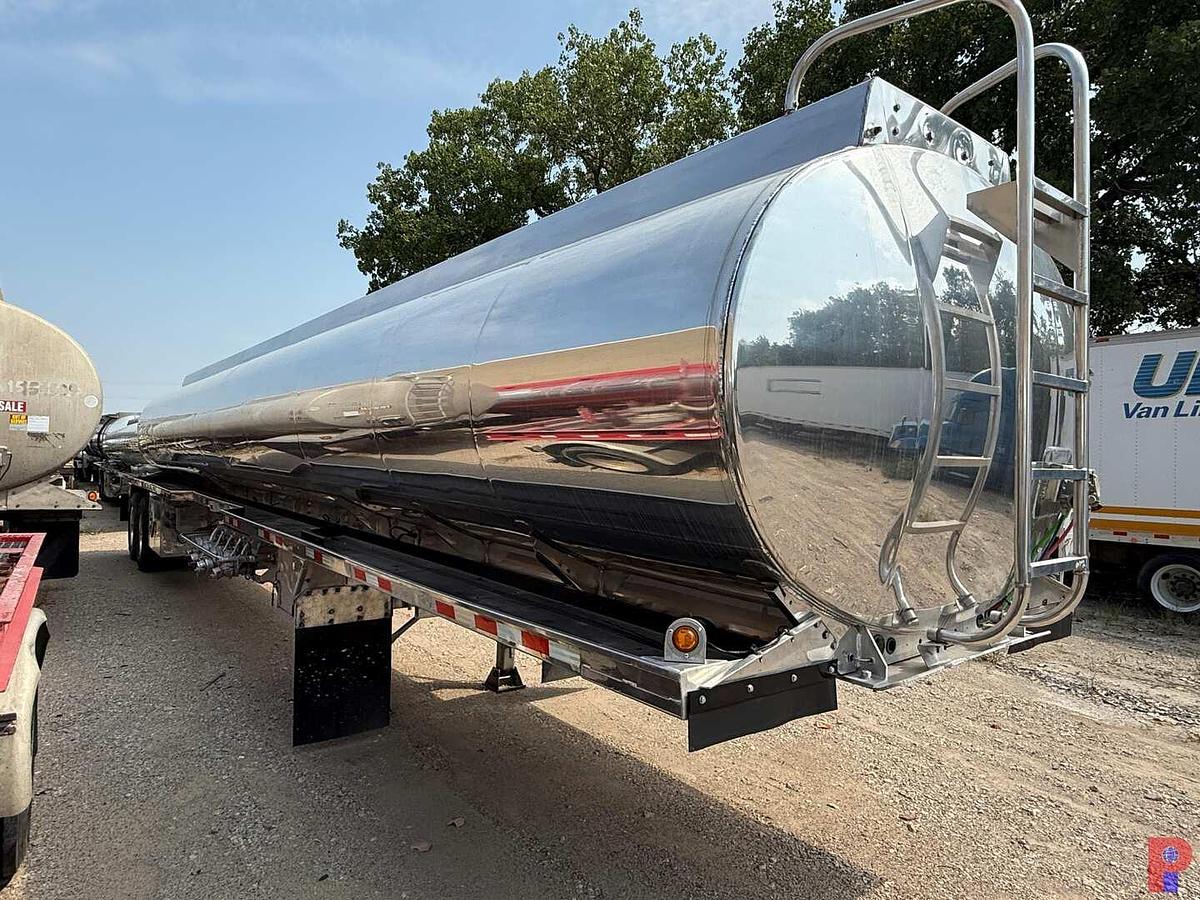 Used 2012 HEIL 9,300 GAL. 5-COMPARTMENT FUEL TANK TRAILER