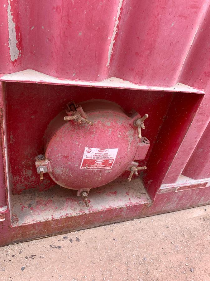Used 46’L x 8’W x 10’ T 612bbl Rolling Frac Tank