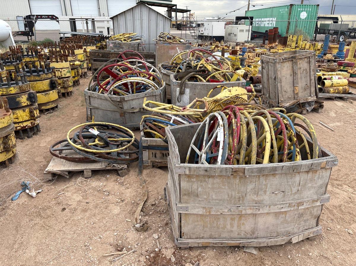 Used (13 pallets) of gate valve handles