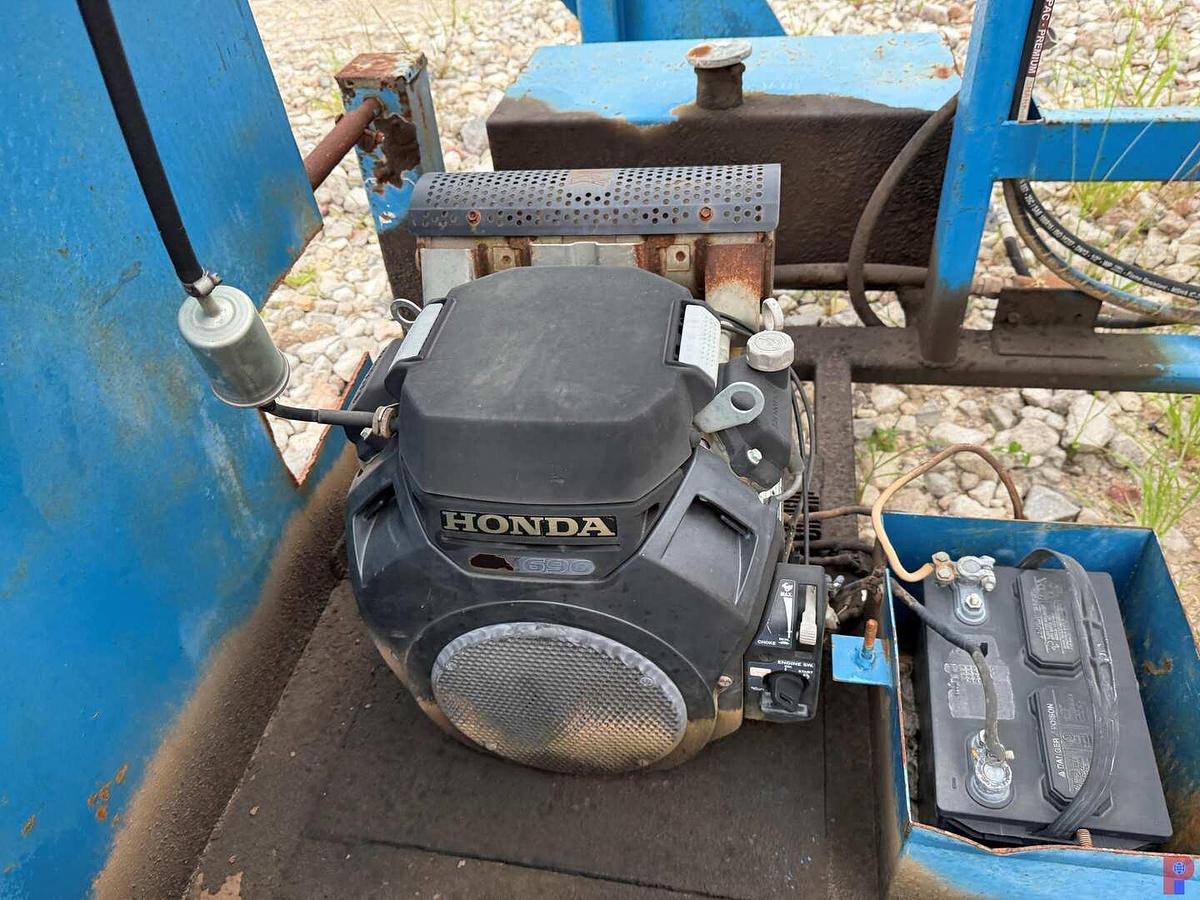 Used 2015 UNITED TRAILER 22’ X 102” T/A GOOSENECK HYDRAULIC REEL TRAILER