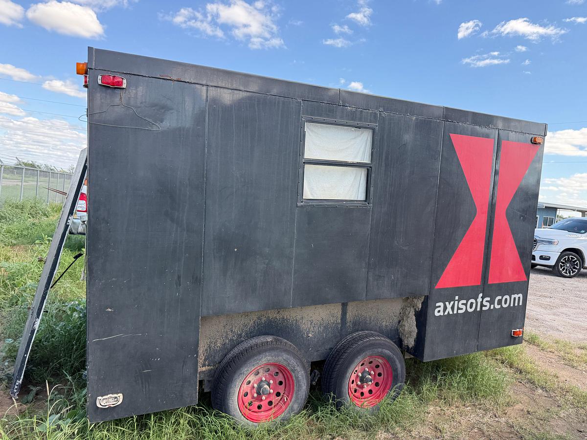 Used 2006 PARKER TRAILERS 12’ X 80” X 80” T/A CREW / DOGHOUSE BP TRAILER