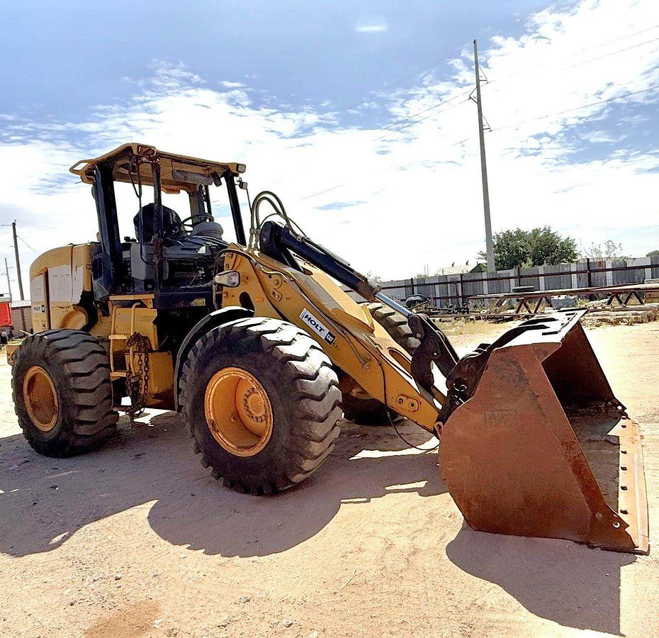 Used 2012 CAT 930G WHEEL LOADER