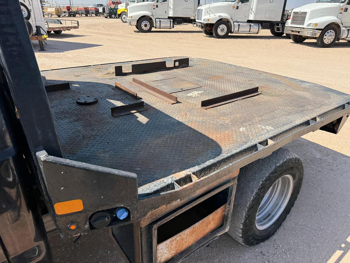 Used 2016 FORD F-350 SUPER DUTY CREW CAB FLATBED TRUCK, 4X4