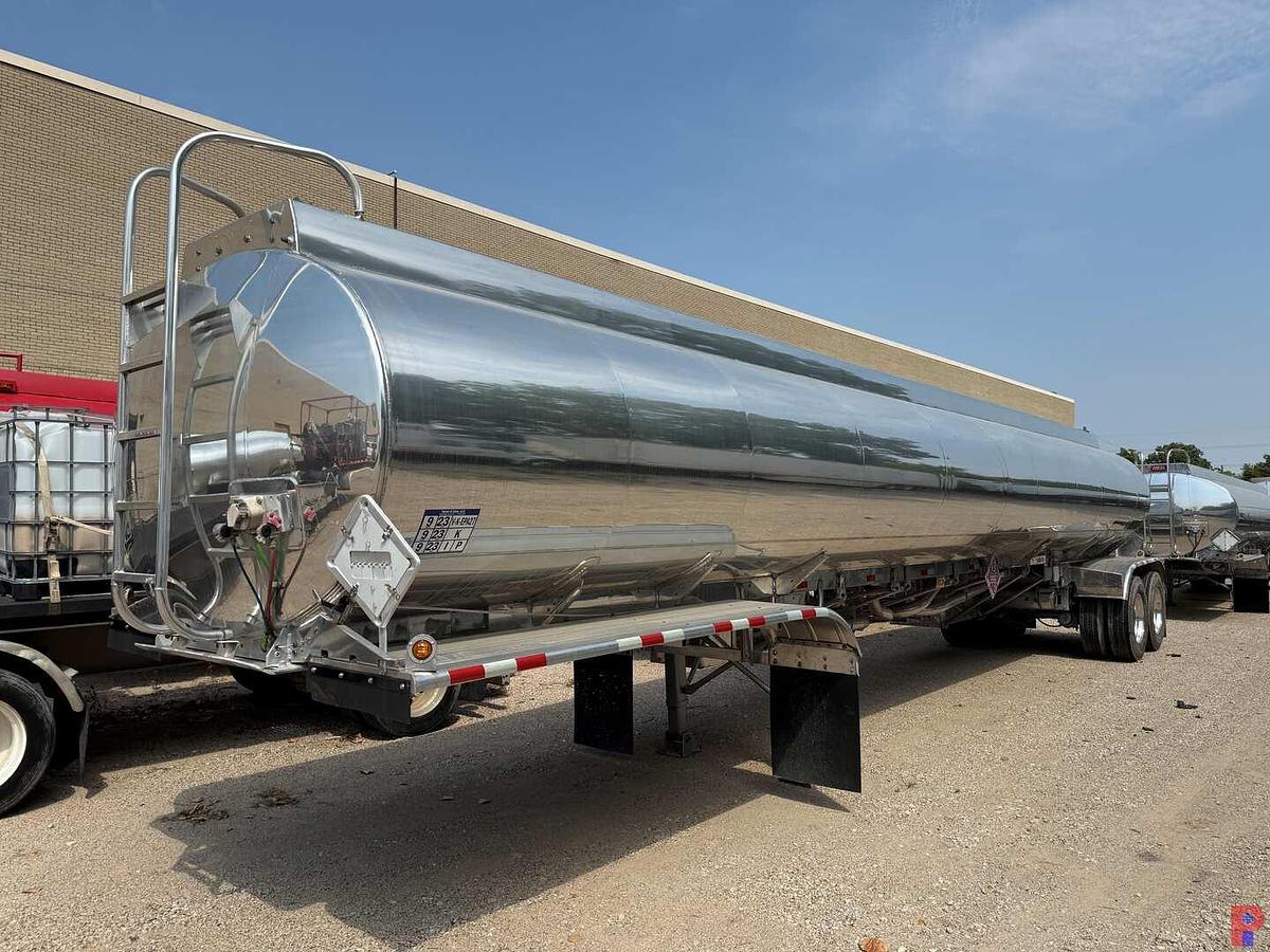 Used 2012 HEIL 9,300 GAL. 5-COMPARTMENT FUEL TANK TRAILER