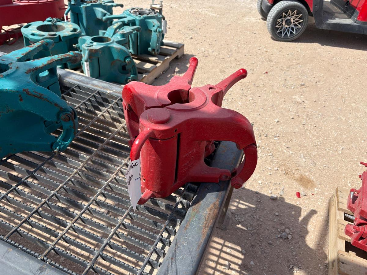 Used GEARENCH 2-3/8” 100-TON TUBING ELEVATOR