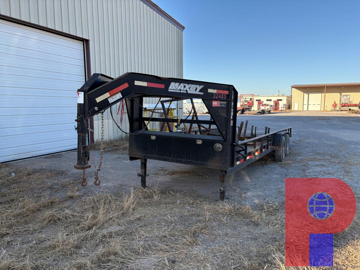 Used 2014 MAXX-D 24’ X 7’ T/A GOOSENECK TRAILER