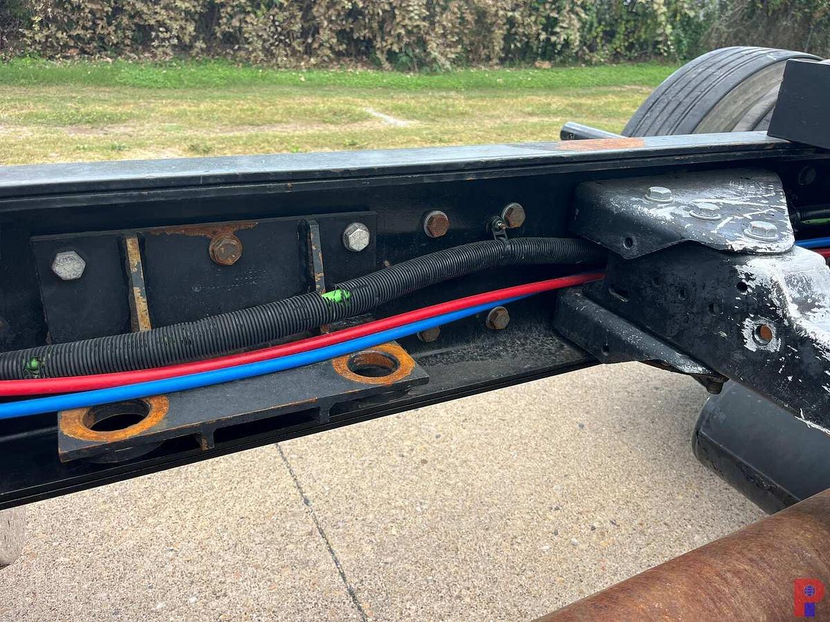 Used 2013 KENWORTH T800 TRI AXLE 36” SLEEPER TRUCK