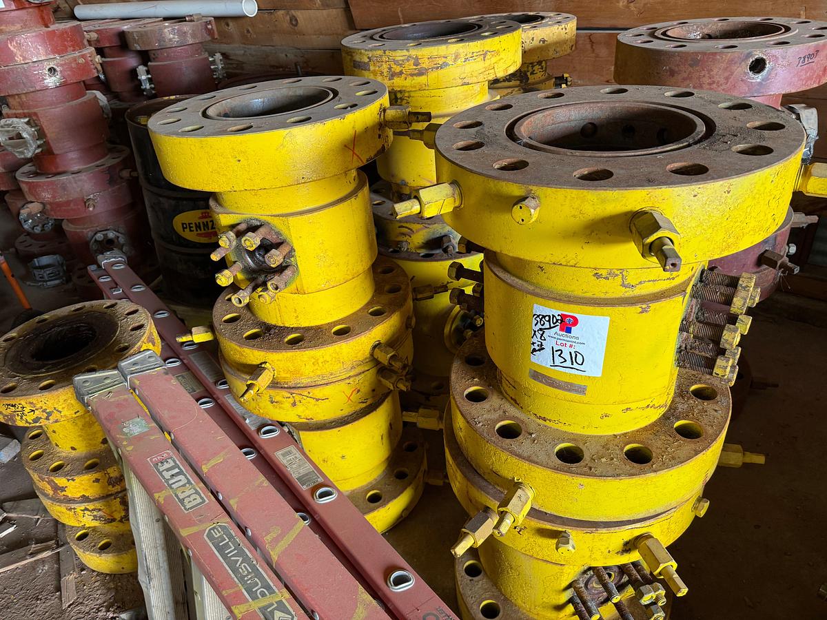 Used (8 x $) 11" x 11" X 2-1/16" 5M CASING HEAD SPEED SPOOLS & (2) 7-1/16” 5M ADAPTER SPOOLS