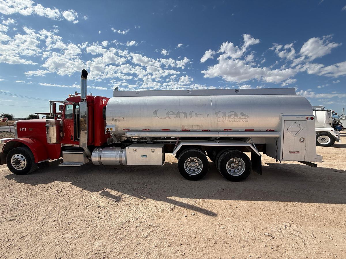 Used 2008 PETERBILT 389