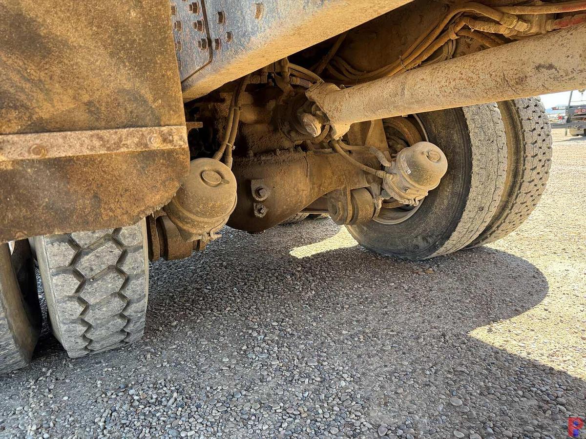 Used 1981 AUTOCAR T/A 30 TON GIN POLE WINCH TRUCK