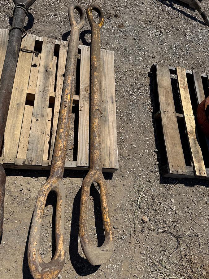 Used (2) 1-3/4” X 72” ELEVATOR LINKS