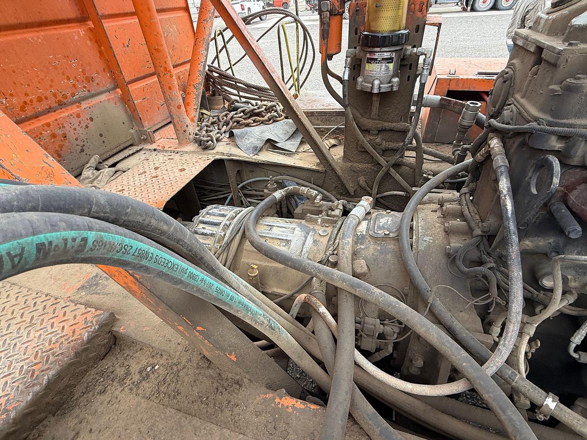 Used 1980 FRANKS MOBILRIG 300 1287/160 DTD-HT 96’-215K 4-AXLE WELL SERVICE WORKOVER RIG
