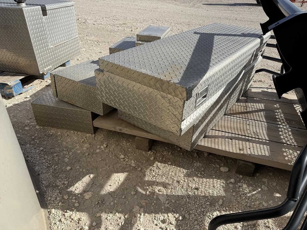 Used UWS 61” X 24” X 20” TOOL BOX & (4) 19” X 8” X 19” TOOL BOX W/ SLIDE OUT BINS