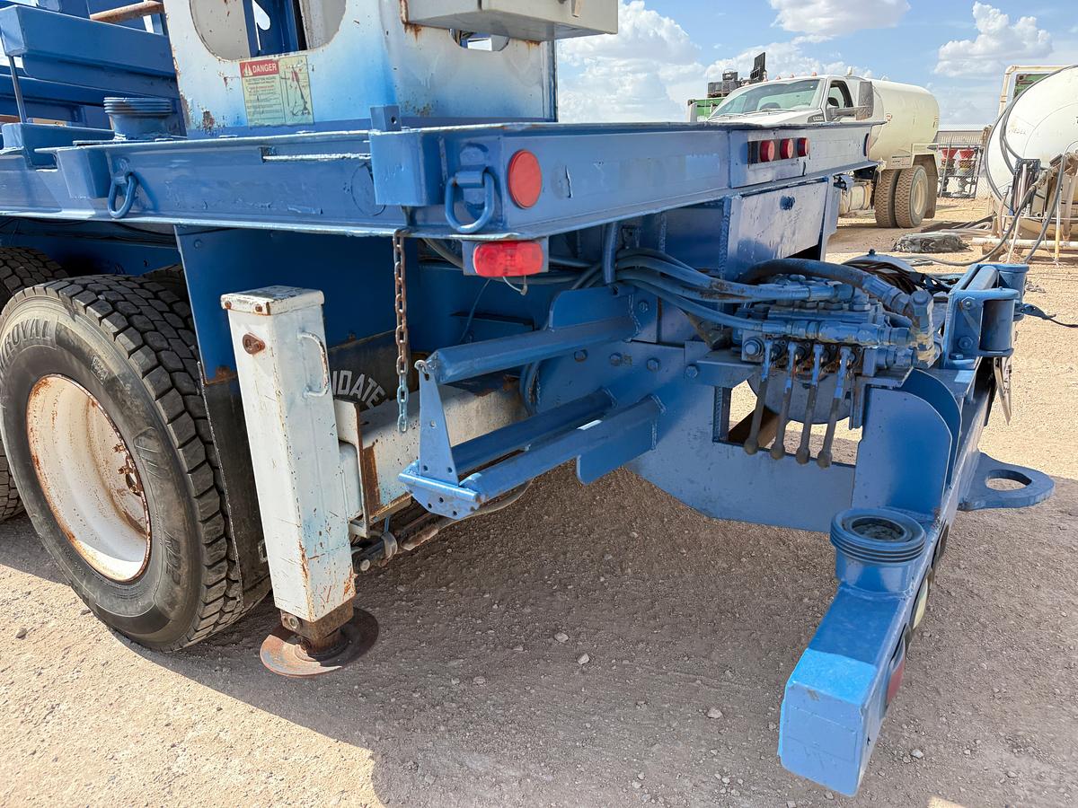 Used 2002 STERLING LT9500 T/A 24’ FLATBED FLOW IRON CRANE TRUCK