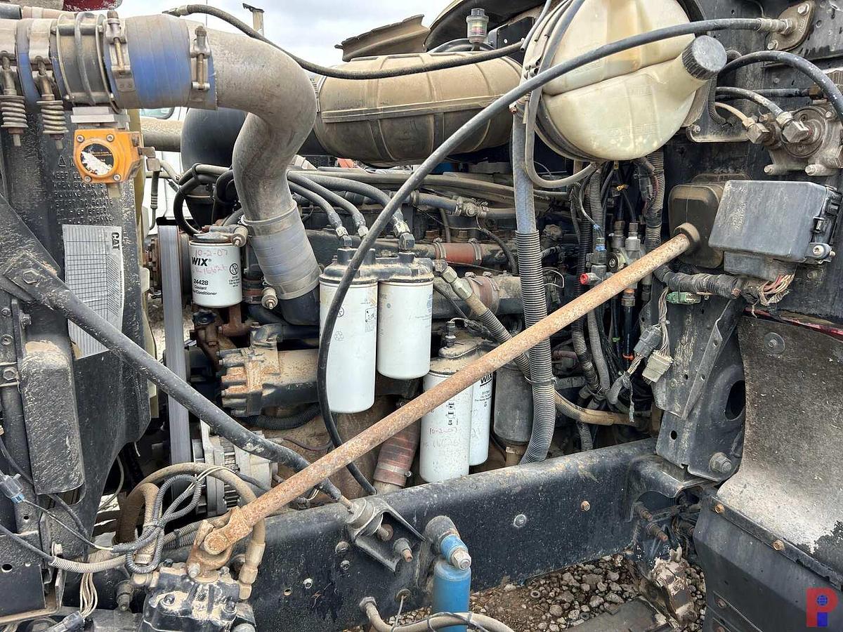 Used 1999 MACK CH613 CAB & CHASSIS W/ CT REEL