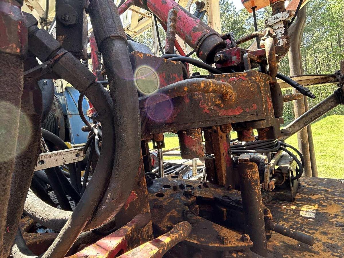 Used COOPER 250 DD (REPOWERED) 96'-180K 4-AXLE WELL SERIVCE WORKOVER RIG