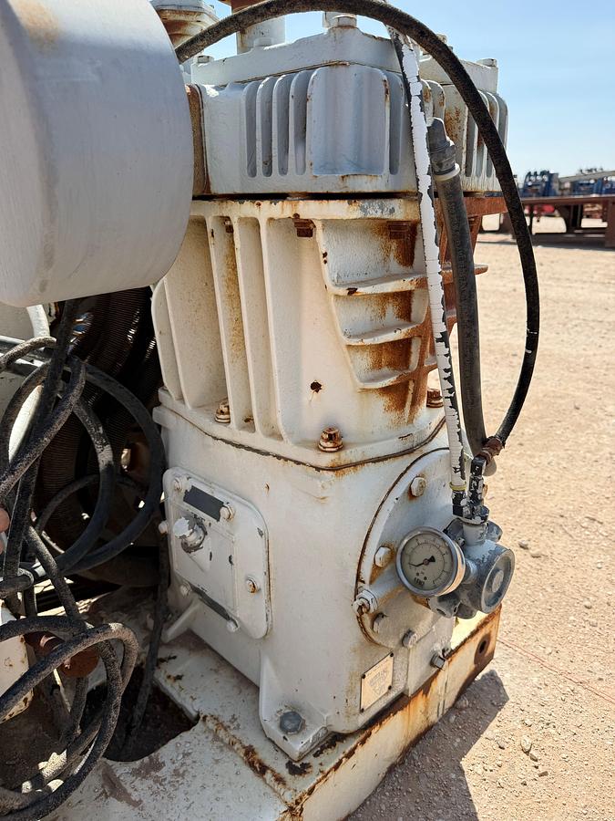 Used QUINCY MODEL 390, 69.2-CFM / 200-PSI INDUSTRIAL AIR COMPRESSOR P/B 25-HP ELECTRIC MOTOR MTD ON SKID
