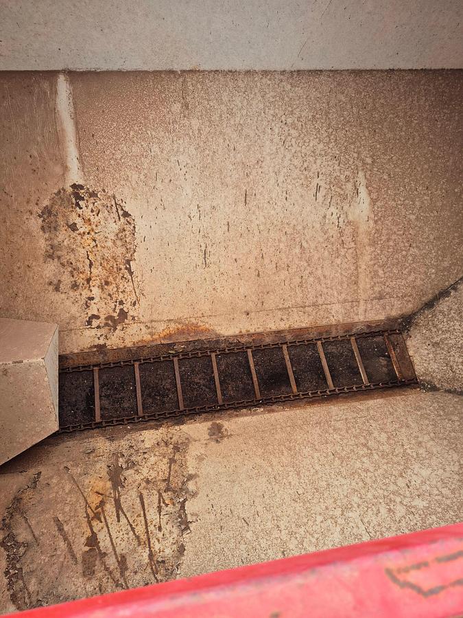 Used T&S TRIP HOPPER T-856 TRAILER WITH AUGER ARM ATTACHMENT