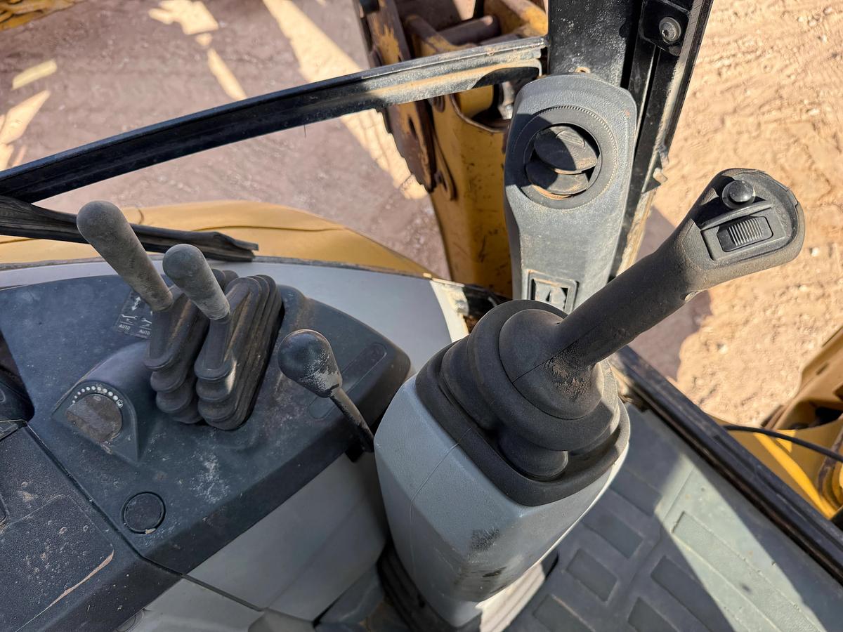 Used 2014 CATERPILLAR 420F BACKHOE