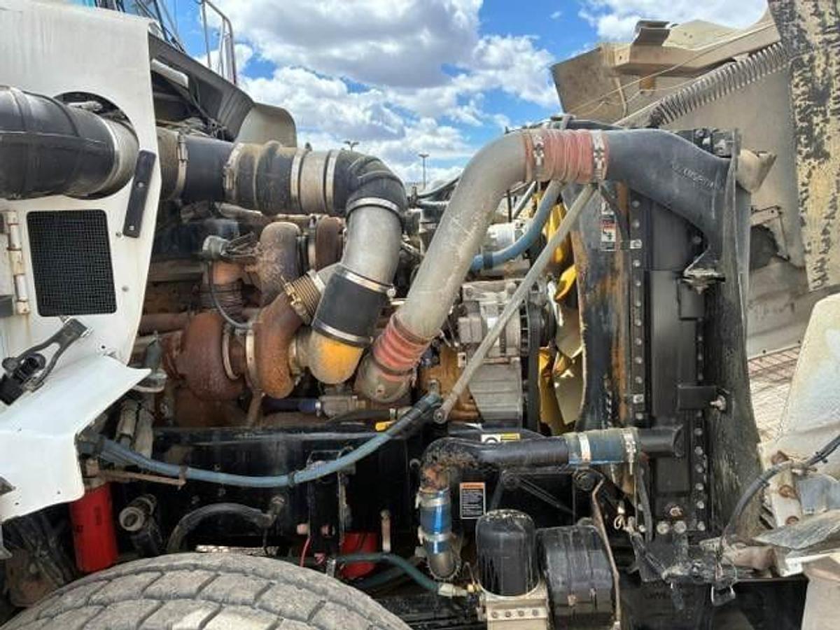 Used 2007 Kenworth T800 30 Ton Crane Truck
