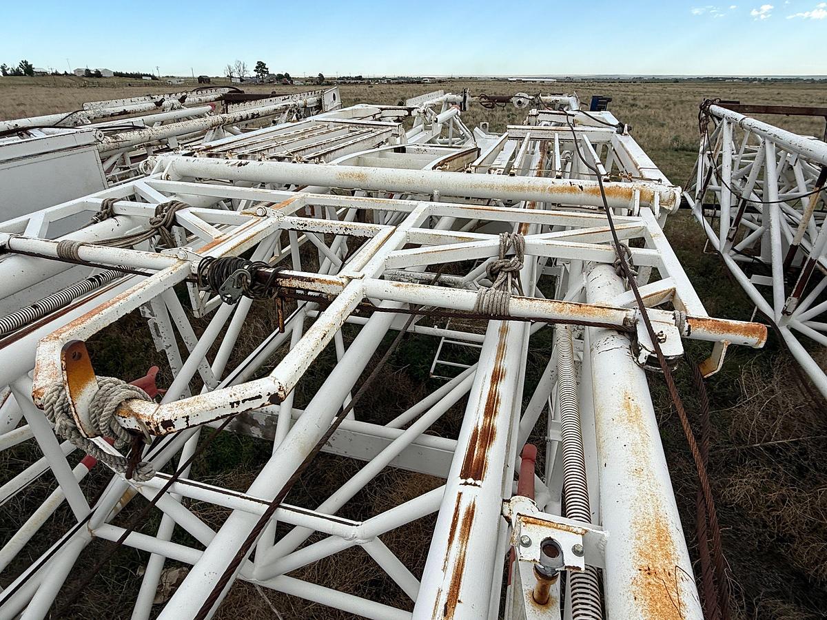 Used NOV FRANKS 96’ X 215,000 LBS. DERRICK