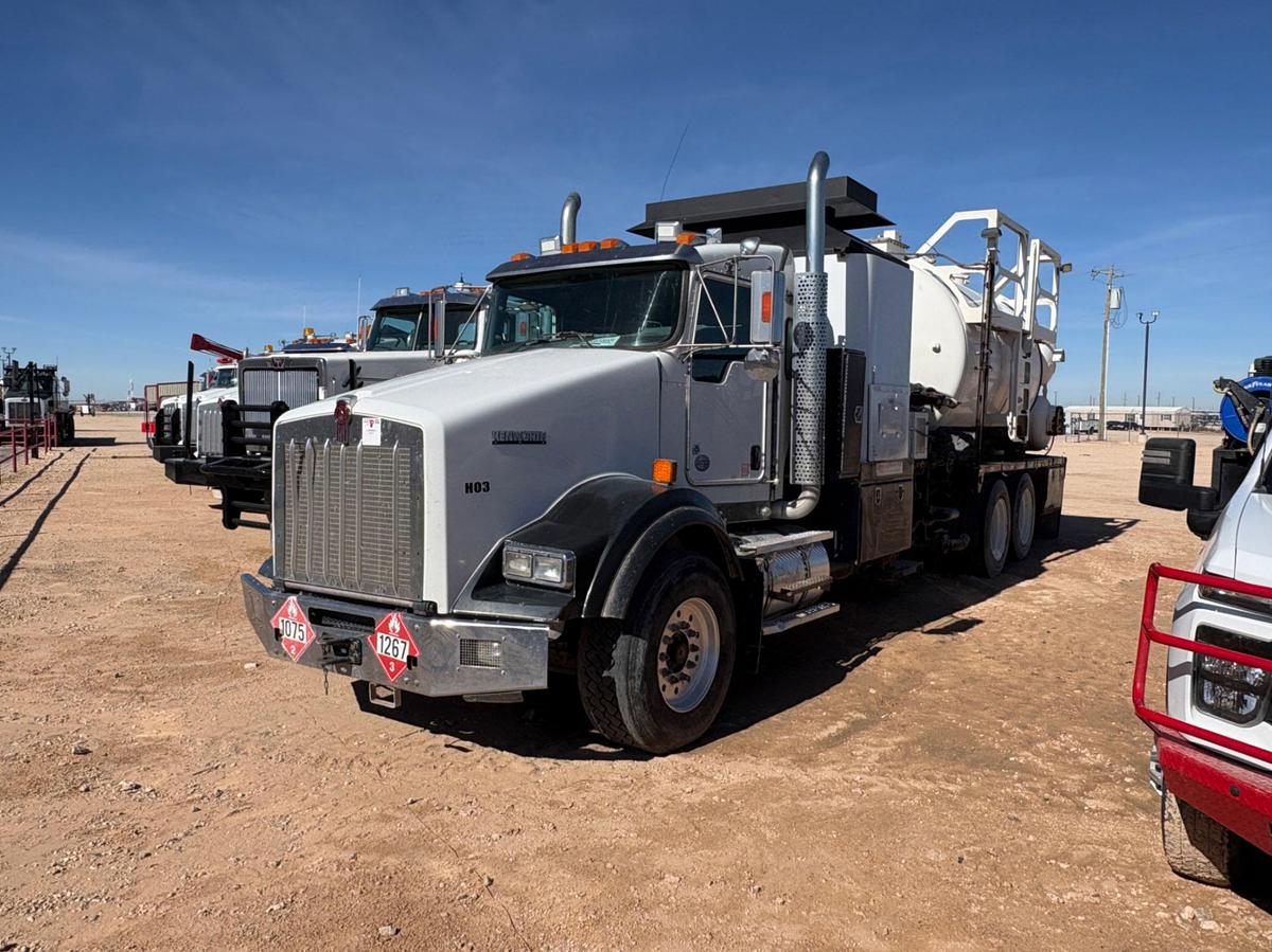 Used 2015 KENWORTH T800 T/A DAYCAB HOT OIL TRUCK