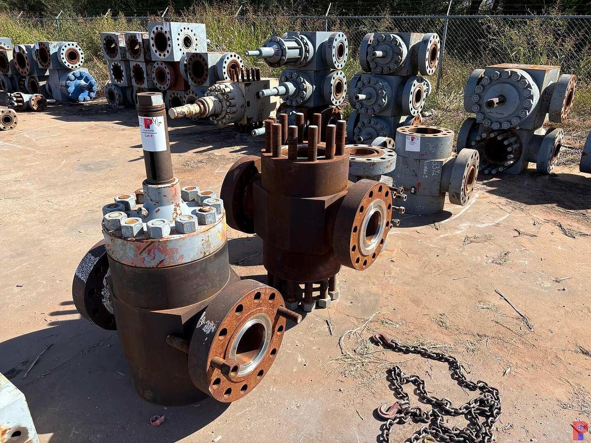 Used (4X$) (3) 7-1/16” FRAC VALVE BODIES & (1) 7” X 4” 6-WAY FLUID CROSS