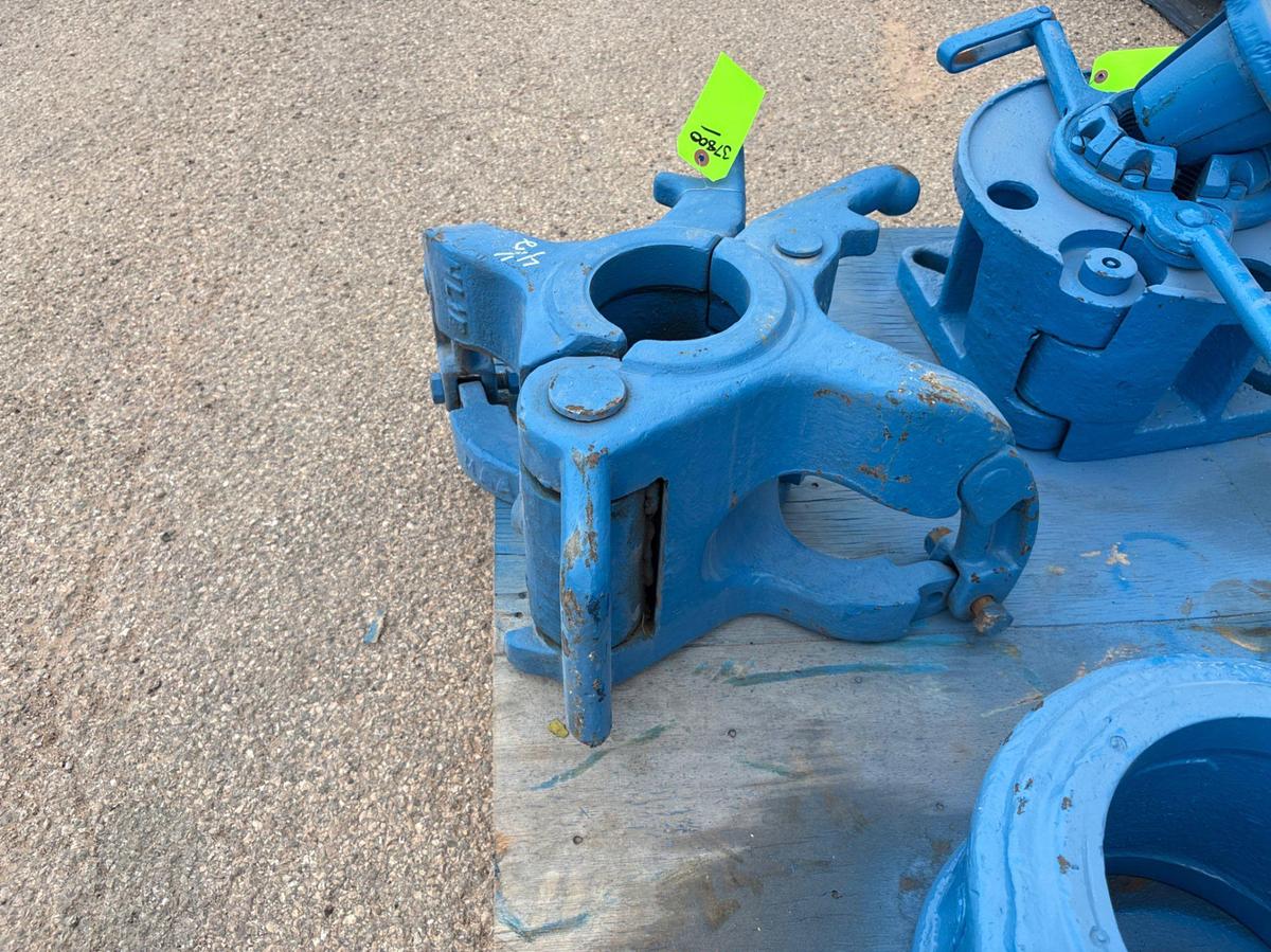 Used BJ 4-1/2” 100 ton elevator