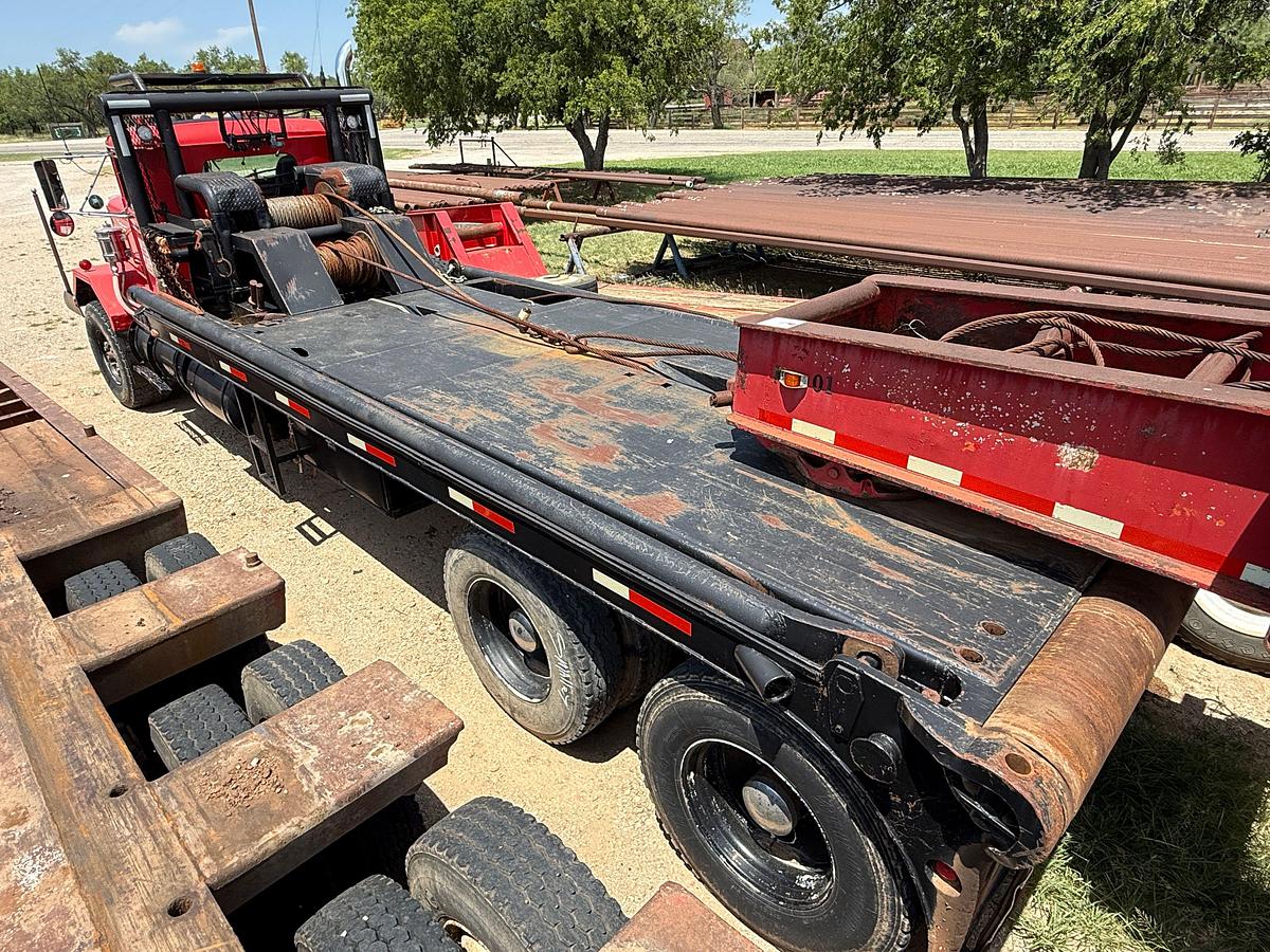 Used 1981 AUTOCAR DC9964 T/A 50-TON GIN POLE WINCH TRUCK