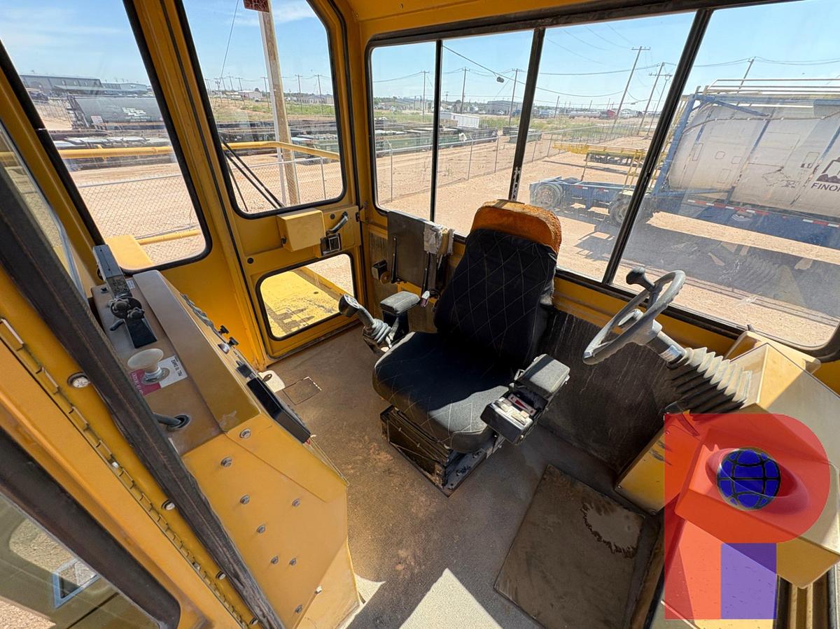 Used 2011 TRACKMOBILE HERCULES RAILCAR TUGGER