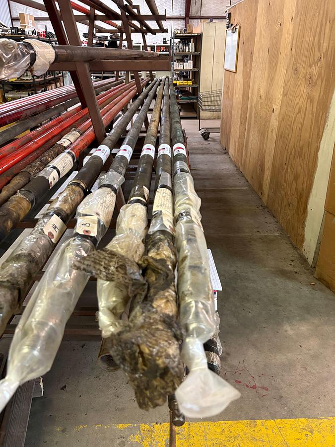 Used 2 x 1-1/2 x 16, 3’ metal PLGR, BZ CHR BBL, CS TRIM- ROD