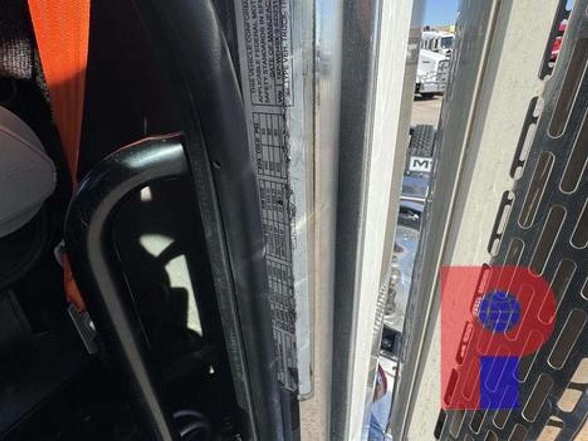 Used 2014 PETERBILT 388 T/A DUMP TRUCK