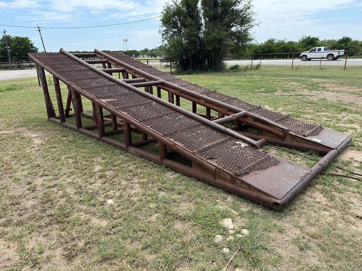 Used 23’L x 9.5’W x 5.9’H HEAVY DUTY RIG / TRUCK RAMP, SKIDDED