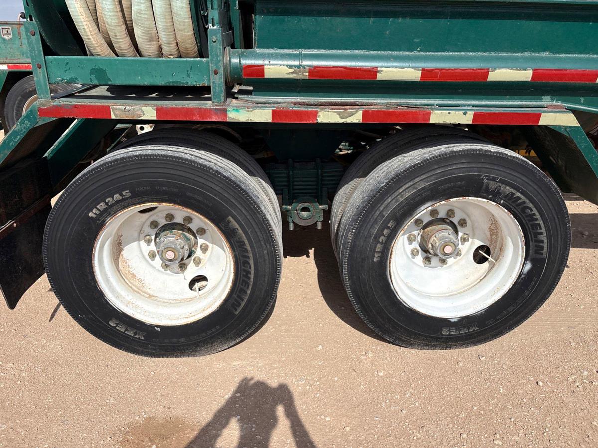 Used 2-pod T/A dry bulk tank trailer