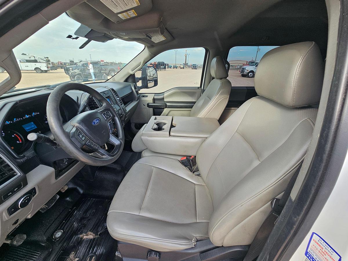 Used 2022 FORD F-350 SUPER DUTY CREW CAB MECHANICS TRUCK