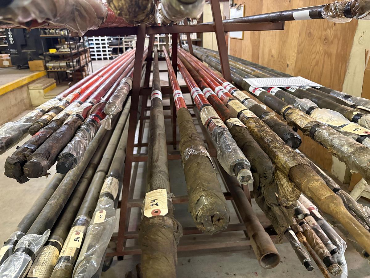 Used 2-1/2” x 1-1/4” x 16’, 4’MTL PLGR, CS TRIM ROD
