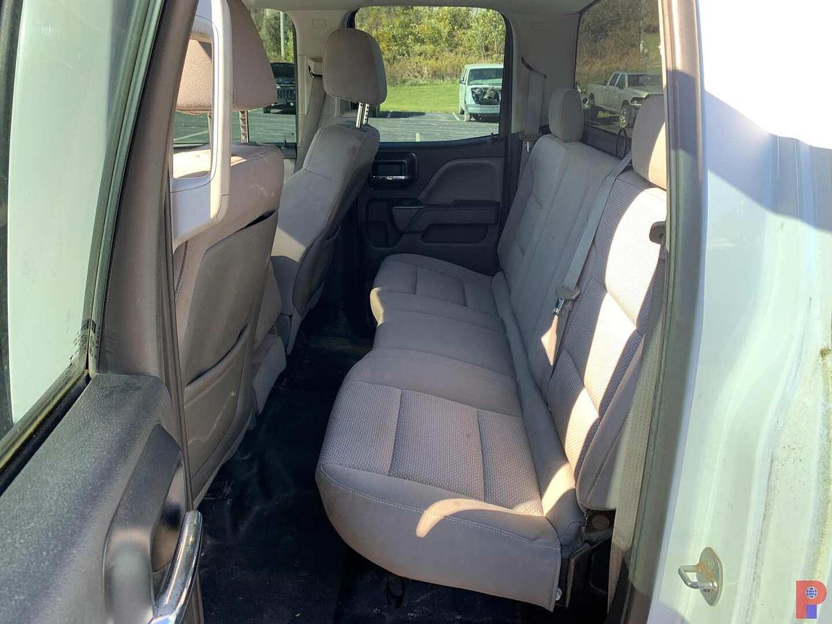 Used 2014 CHEVROLET SILVERADO 1500 4X2 CREW CAB PICKUP