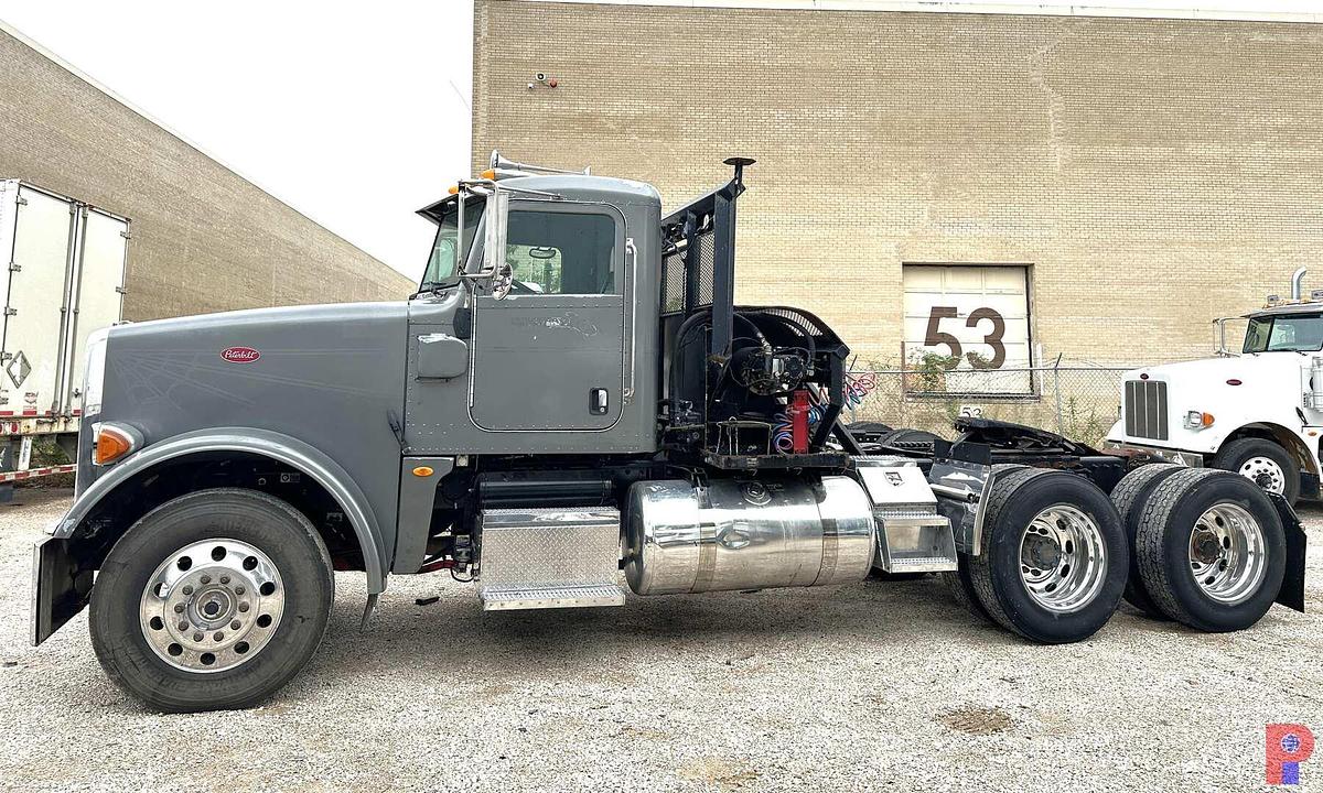 Used 2012 PETERBILT 367 T/A WINCH TRUCK