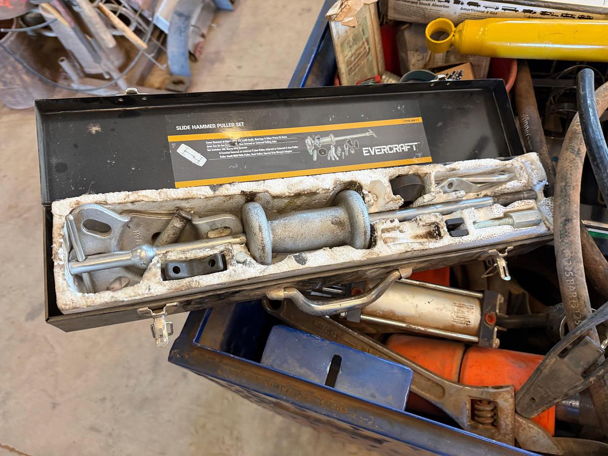 Used WILLIAMS 4’ x 2.6’ x 2.4’ ROLLING TOOLBOX FULL OF VARIOUS TOOLS